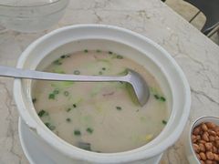 -鲤鱼塘农家山庄