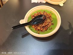 -满格嗦新疆椒麻鸡火锅.炒米粉(川大江安校区店)