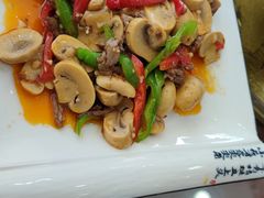 -撒拉人家.酸菜牦牛肉火锅