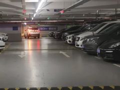 -浦东机场p4停车场