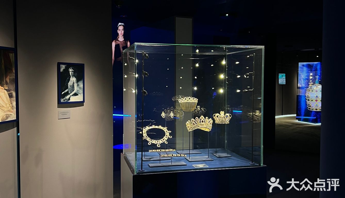 沉浸式看展|欲戴皇冠👑必承其重