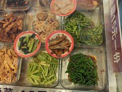 -矮子粉店1985·长沙米粉(湘春路店)