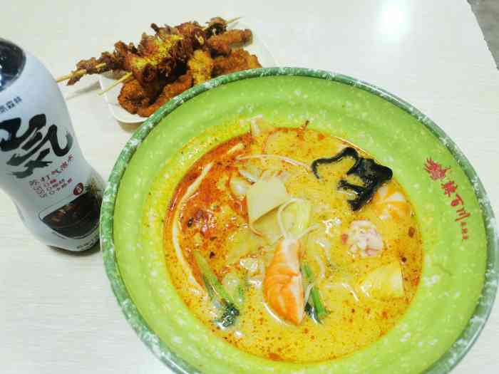 辣百川麻辣烫(一百胡同店)-"朋友从网上查到的店,特意寻了去吃,价格是