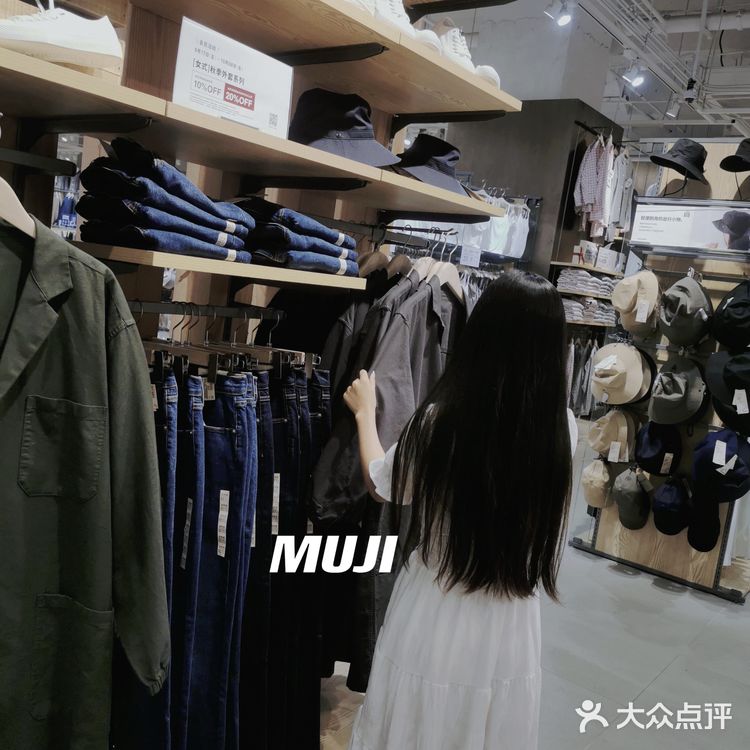 柳州万象城3周年了🐰快来拍照打卡吧！