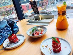 柚一夏-候鸟等风来·精致西厨(万科第五城店)