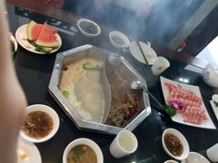 -重庆德庄火锅(体育中心店)