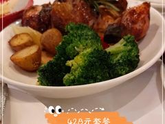 -WOLFGANG PUCK KITCHEN & BAR(迪士尼小镇店)