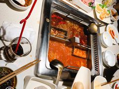 -海底捞火锅鲜切牛肉主题店(长寿路店)