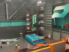 -极限PLAY运动娱乐新世界·团建派对表演休闲馆·室内高空游乐园