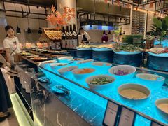 -广州万富希尔顿酒店·感趣自助餐厅·金秋蟹宴生蚝海鲜刺身