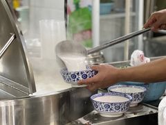 羊肉汤（多肉）-穆得·老周家牛肉烧饼(普利街店)