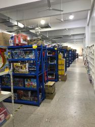 -逝水玩具折扣店