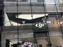 门面-鲜入围煮花胶鸡海鲜火锅