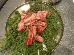 -草家酱蟹炭火烤肉店(珲春南路二店)