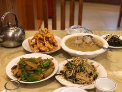 -鹤乡东北菜(崮山路店)