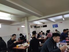 大堂-宝瑞门钉肉饼店