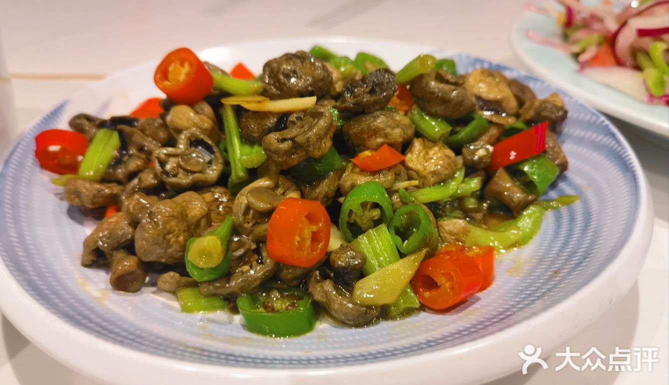 龙潭湖公园周边吃一圈，最后码住的店！