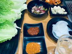 -肉甲韩国木炭烤肉(新壹街1店)