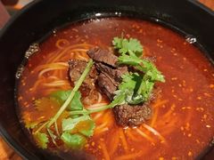-诚铭记·虾仁汤包·成都小吃(融创店)