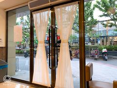 -红宝石·鲜奶小方·海派西点房(丰庄店)