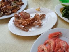 -源海渔村·现捞海鲜(大角湾店)
