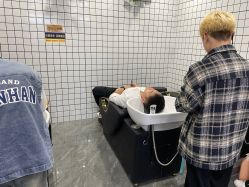 -藤野造型烫染·漂发