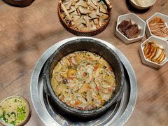 -蘑界·野生菌火锅(深业上城店)