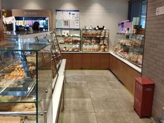 面包甜点陈列柜-巴黎贝甜(武夷花园店)