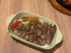 -玛格萝妮比萨屋(四平店)