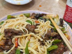-歹歹的加个面过油肉拌面