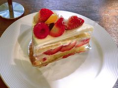 草莓椰蓉蛋糕-麦田工坊(月湖店)
