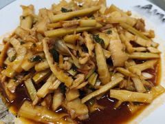 雪菜肉丝小笋-翠茗农庄土菜馆(天目湖店)