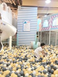 -多多淘儿童体验中心(重庆来福士店)