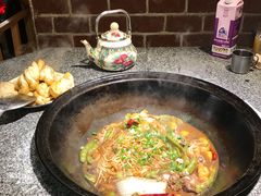 -山里屯铁锅炖(哈尔滨中央大街店)