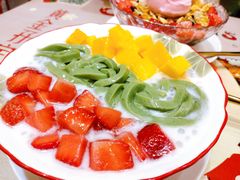 士多啤梨芒果绿茶拉面-甜心妈妈·榴莲星级糖水(北京路总店)