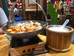 -老滇山寨•云南特色菜•地方菜•民族风情歌舞表演(金碧店)