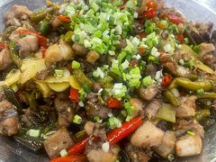 -廖哥泡椒兔(峨眉店)