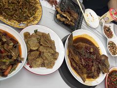 -王魁烧烤美食城(文化西路店)