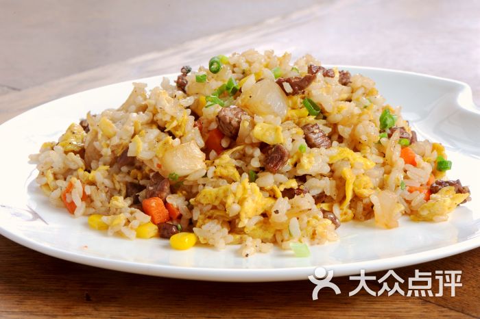 黑胡椒牛肉炒饭