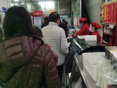 等位区-华天新川面馆(闹市口店)