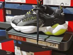 -NIKE上海青浦优选体验店