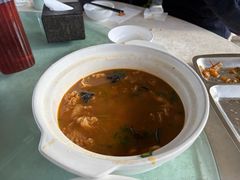 -红栌温泉山庄生态美食餐厅