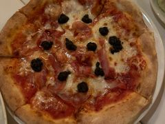 猪肉黑松露披萨-La Tavernetta(Bar à Vin)(乌鲁木齐路店)