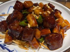 松子牛肉炒年糕-魔鬼牛蛙小厨•烤鱼•龙虾(上马墩光华时代店)