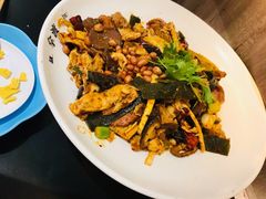 -拿渡·水煮鱼麻辣香锅(王府井奥莱·香江小镇店)