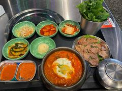 -欧巴炭烤肉오빠숯불구이(南京东路店)
