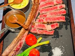 1KG和牛战斧牛排-弦月窗LUNETTE BY AMANDA(复兴路店)