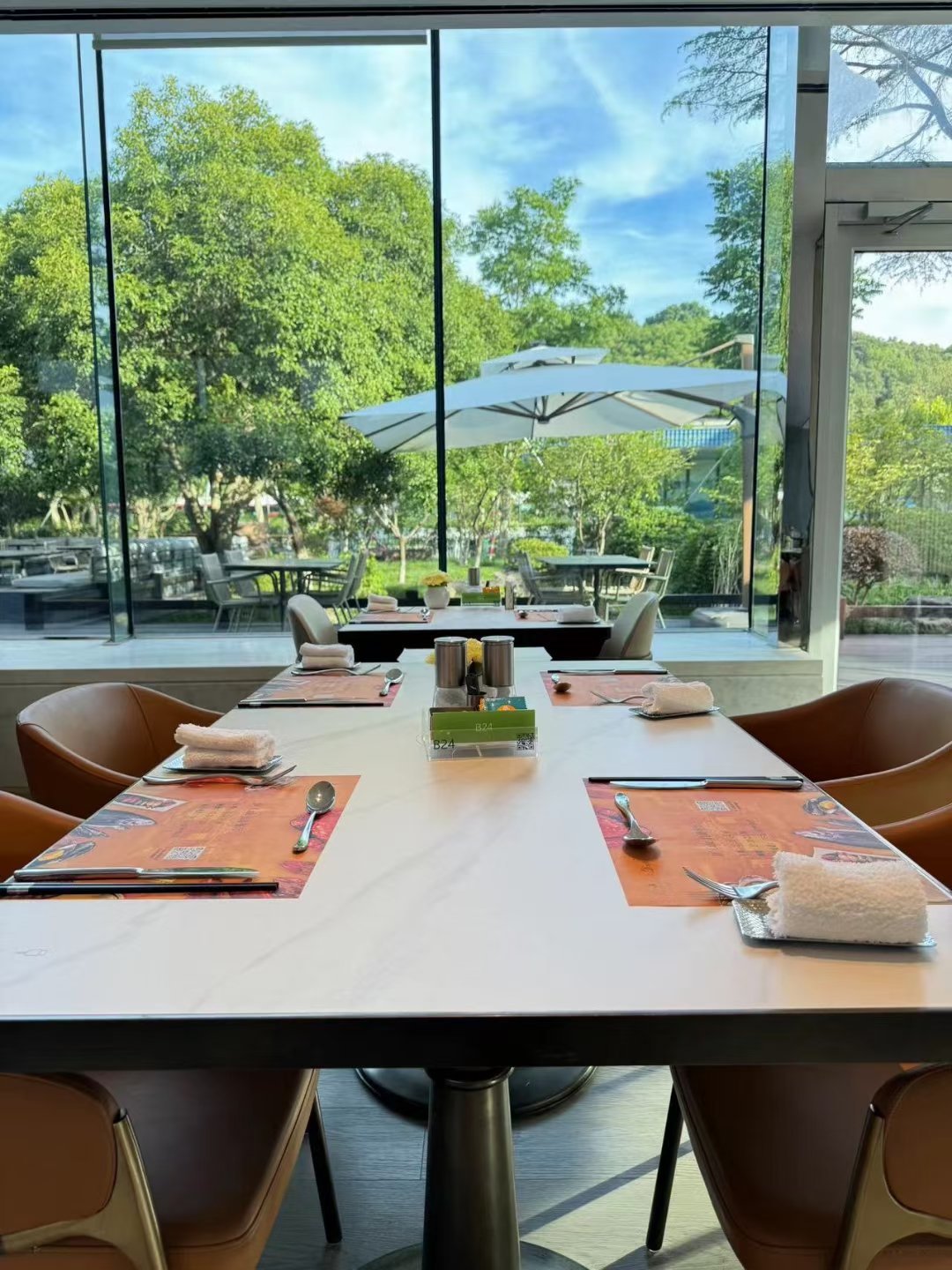 黄龙饭店十多年的会员了,它家自助餐闭眼冲