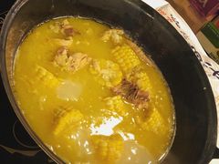 -鲜入围煮花胶鸡海鲜火锅