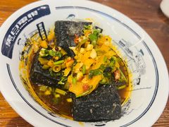 -黑白电视长沙小吃(美林M·LIVE天地东座店)